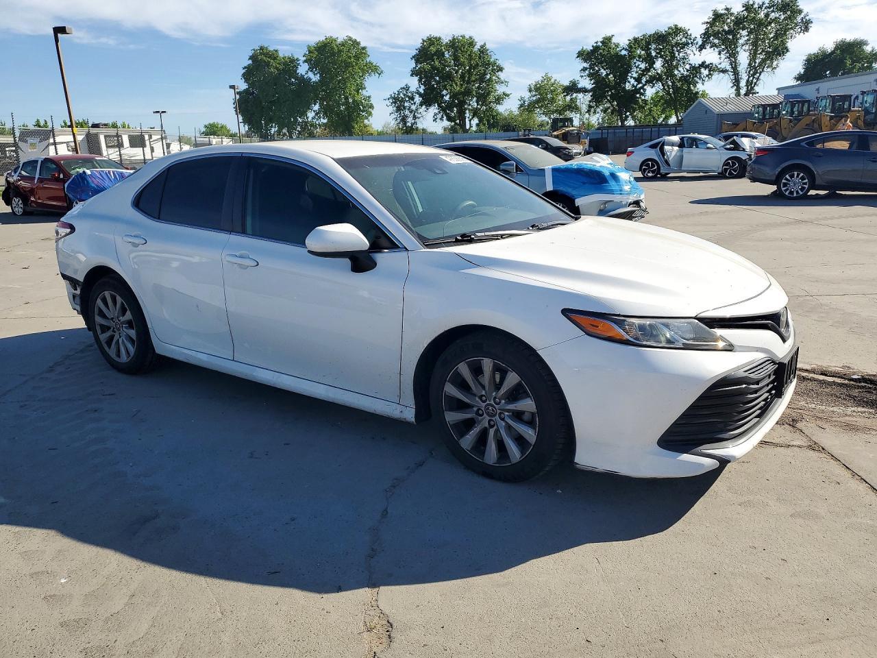 2020 Toyota Camry Le - Image 4