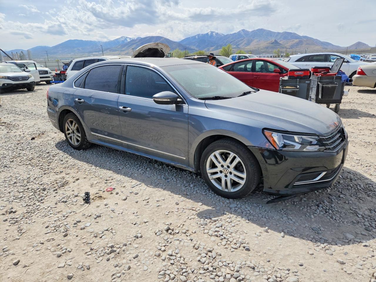 2017 Volkswagen Passat Se - Image 4