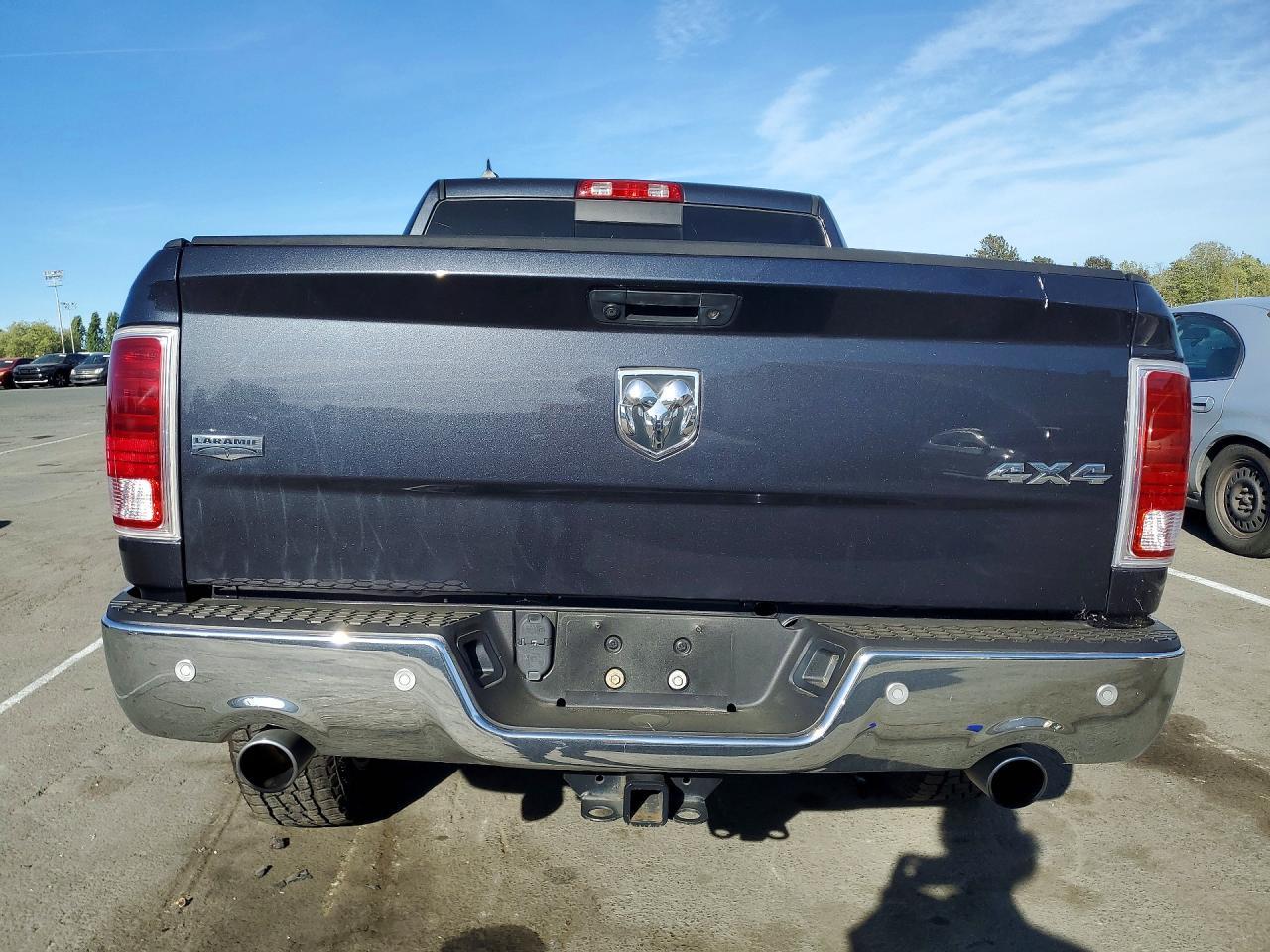 2017 Ram 1500 Laramie - Фото 6