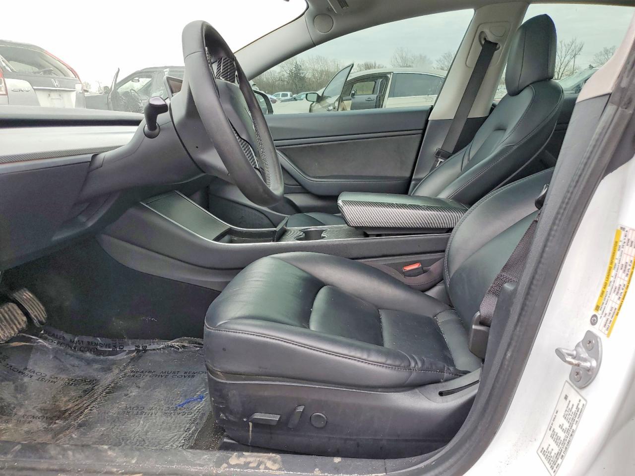 2020 Tesla Model 3 - Фото 7