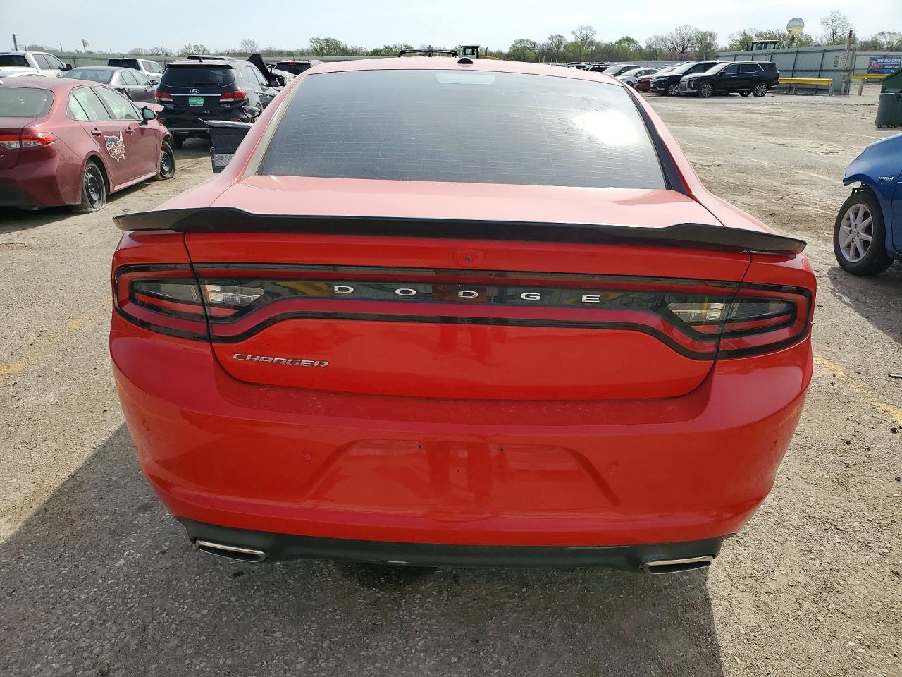 2020 Dodge Charger Sxt - Фото 6