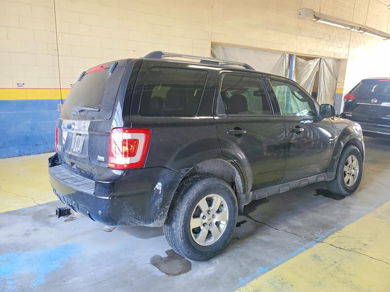 2012 Ford Escape Limited - Фото 3