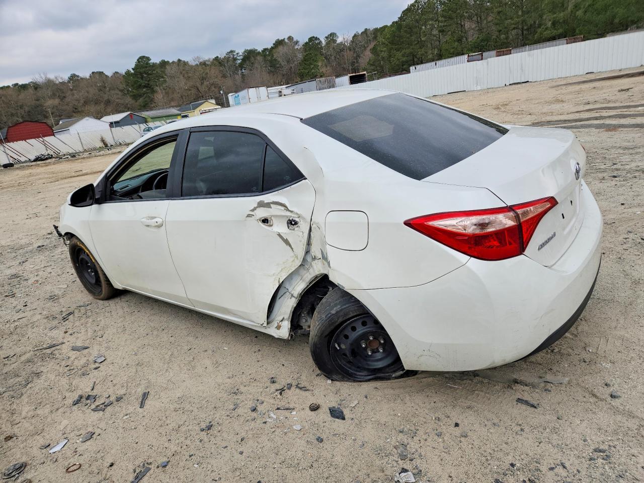 2018 Toyota Corolla Le - Image 2