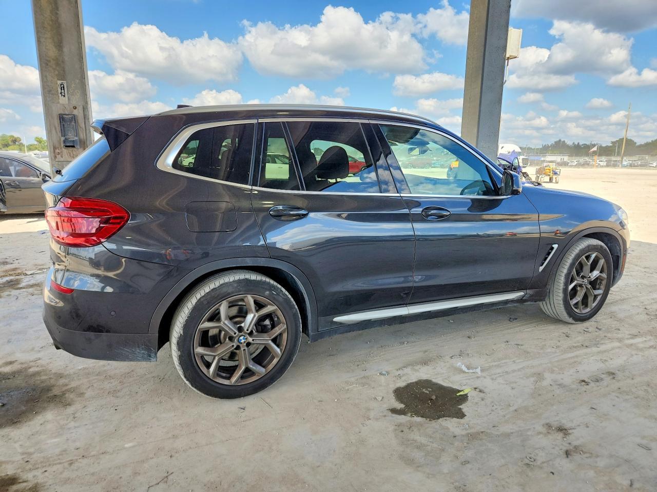 2021 BMW X3 Sdrive30I - Image 3