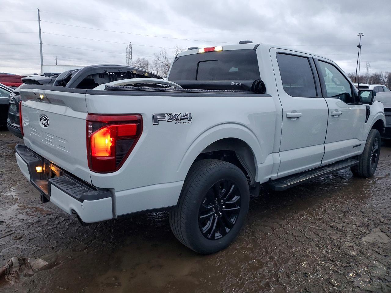 2024 Ford F150 Xlt - Фото 3