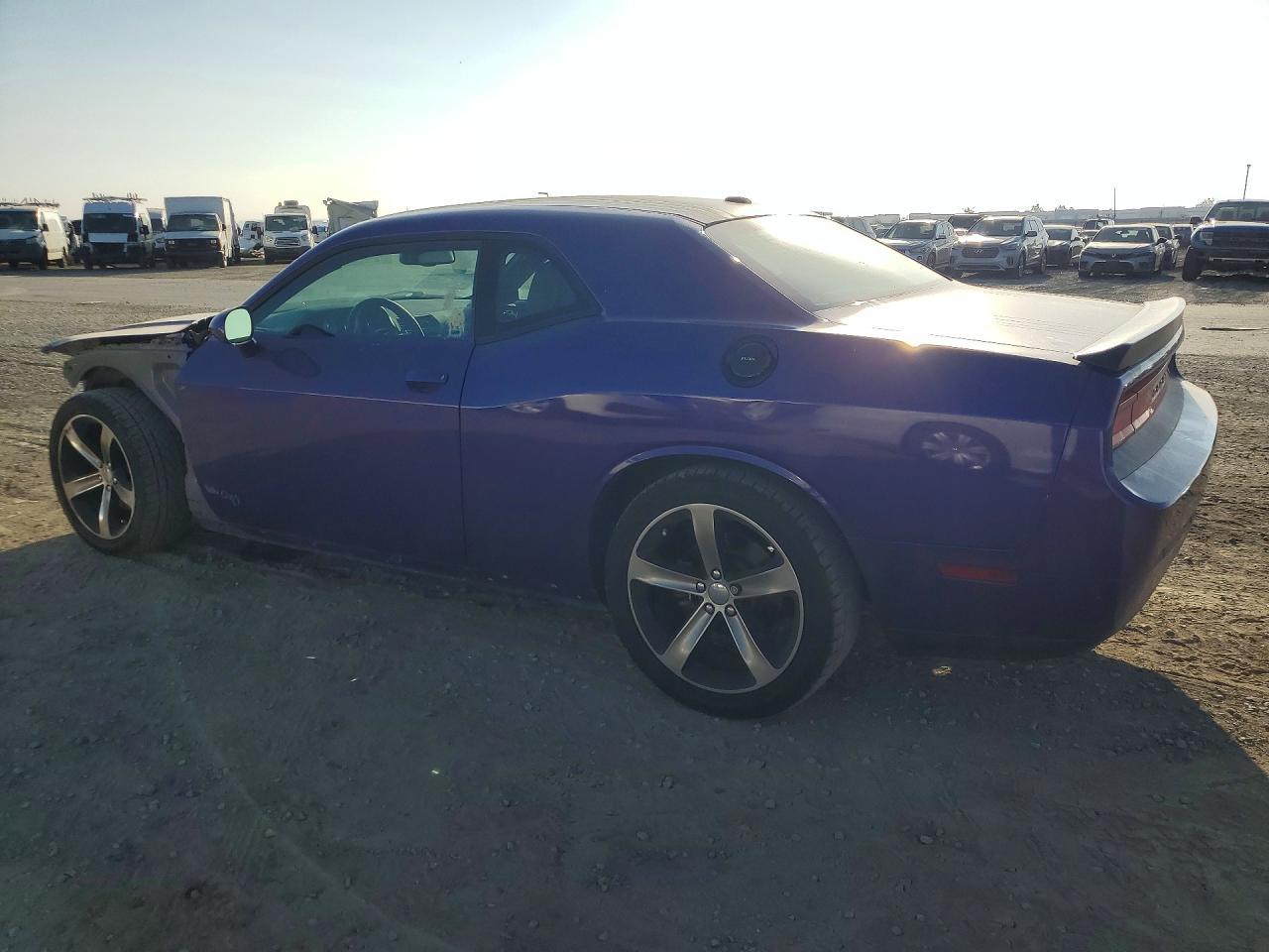 2014 Dodge Challenger R - Фото 2