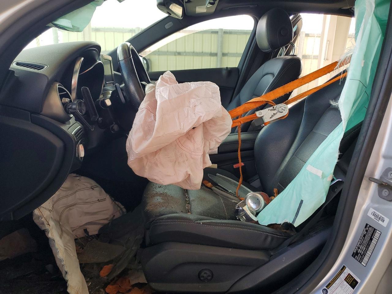 2018 Mercedes-Benz C 300 - Image 7