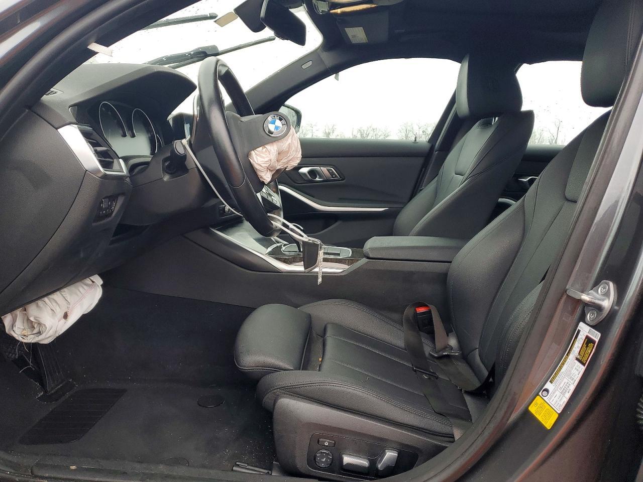 2020 BMW 330I - Фото 7
