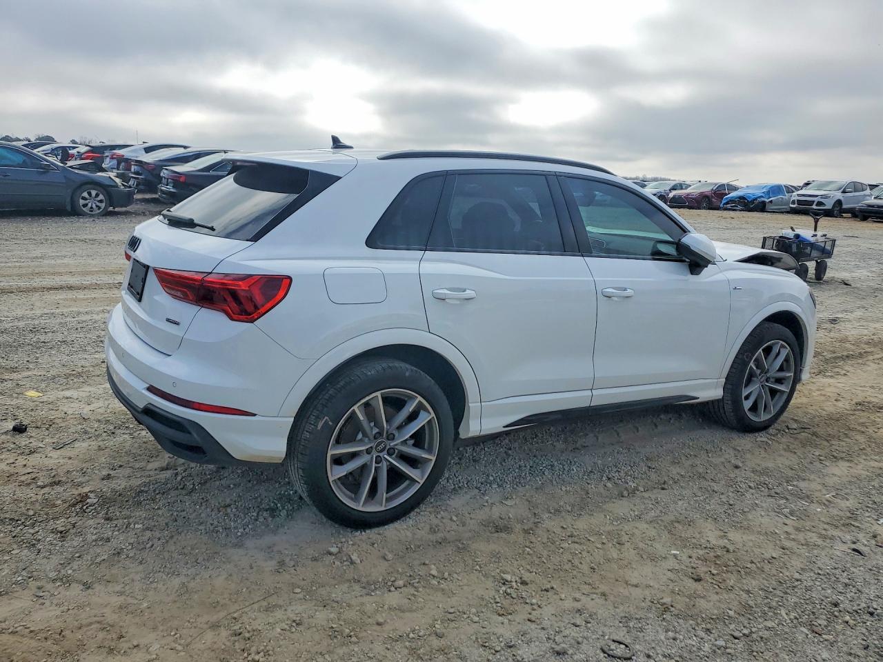 2024 Audi Q3 Premium S Line 45 - Фото 3