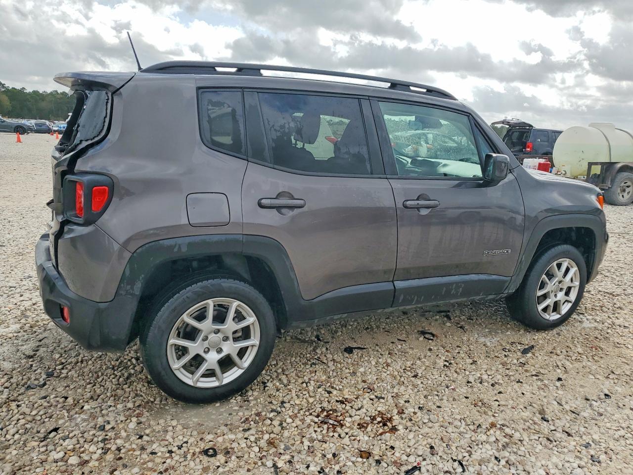 2019 Jeep Renegade Latitude - Фото 3