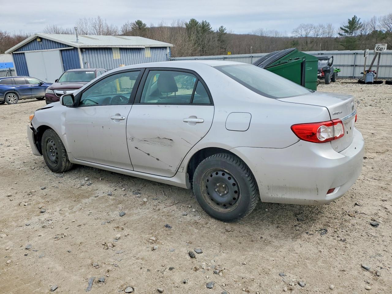 2011 Toyota Corolla Le - Image 2