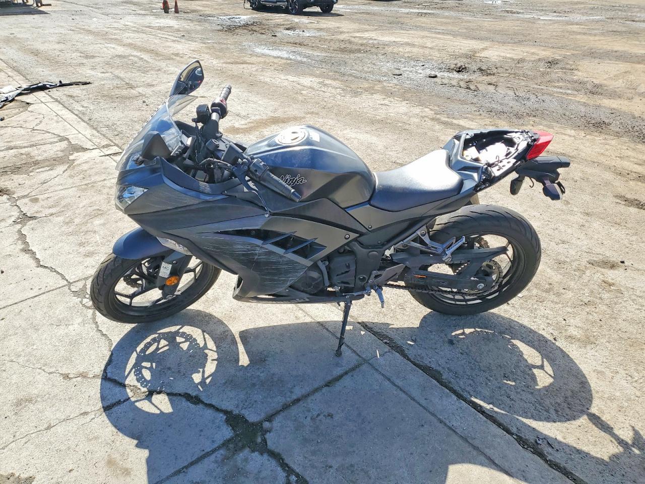2016 Kawasaki Ex300 A - Image 3