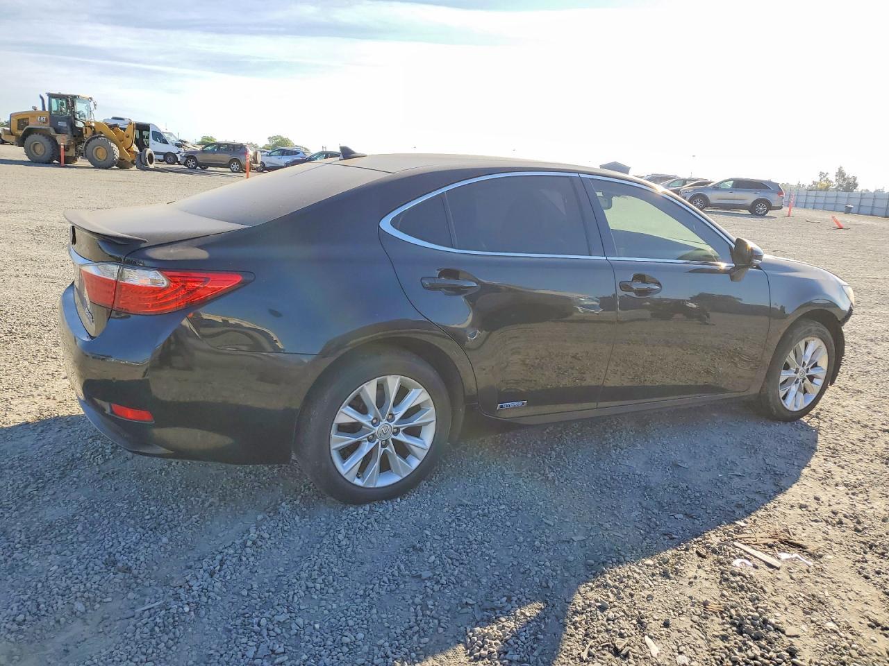 2013 Lexus Es 300H Base - Фото 3