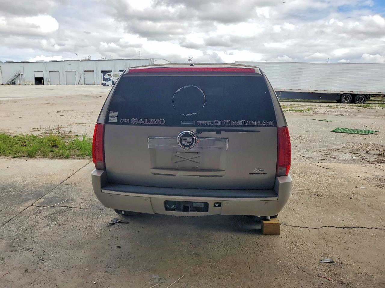 2008 Cadillac Escalade L - Image 6