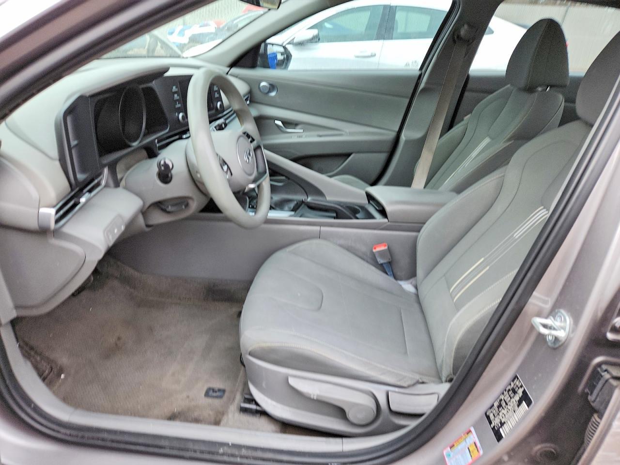 2023 Hyundai Elantra Sel - Image 7