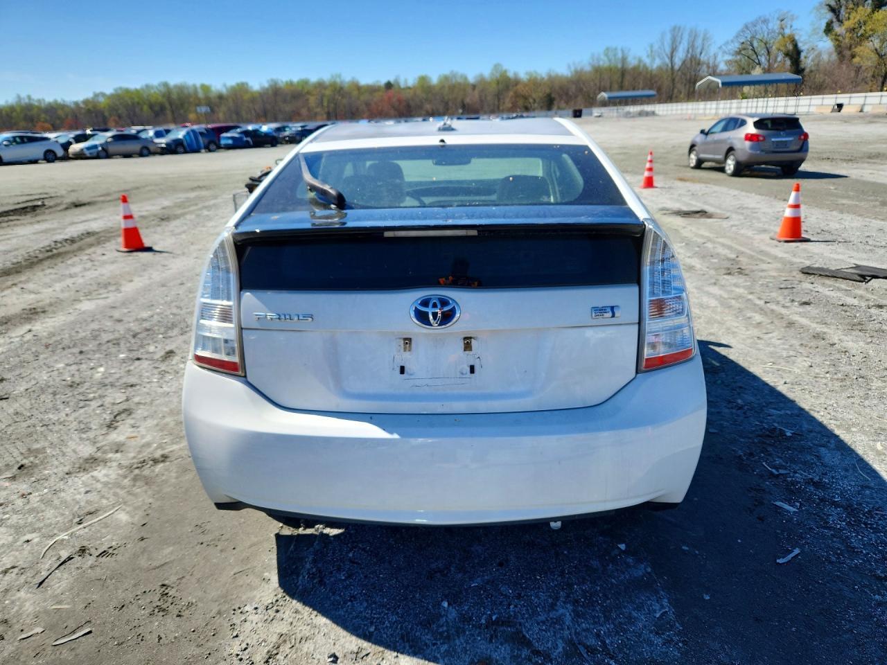 2011 Toyota Prius Four - Image 6