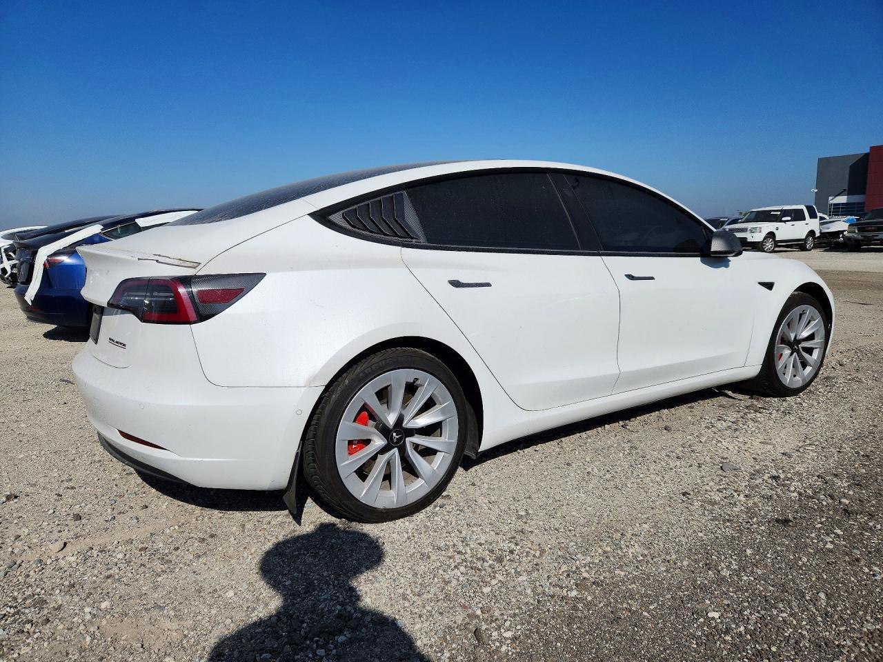 2021 Tesla Model 3 - Фото 3