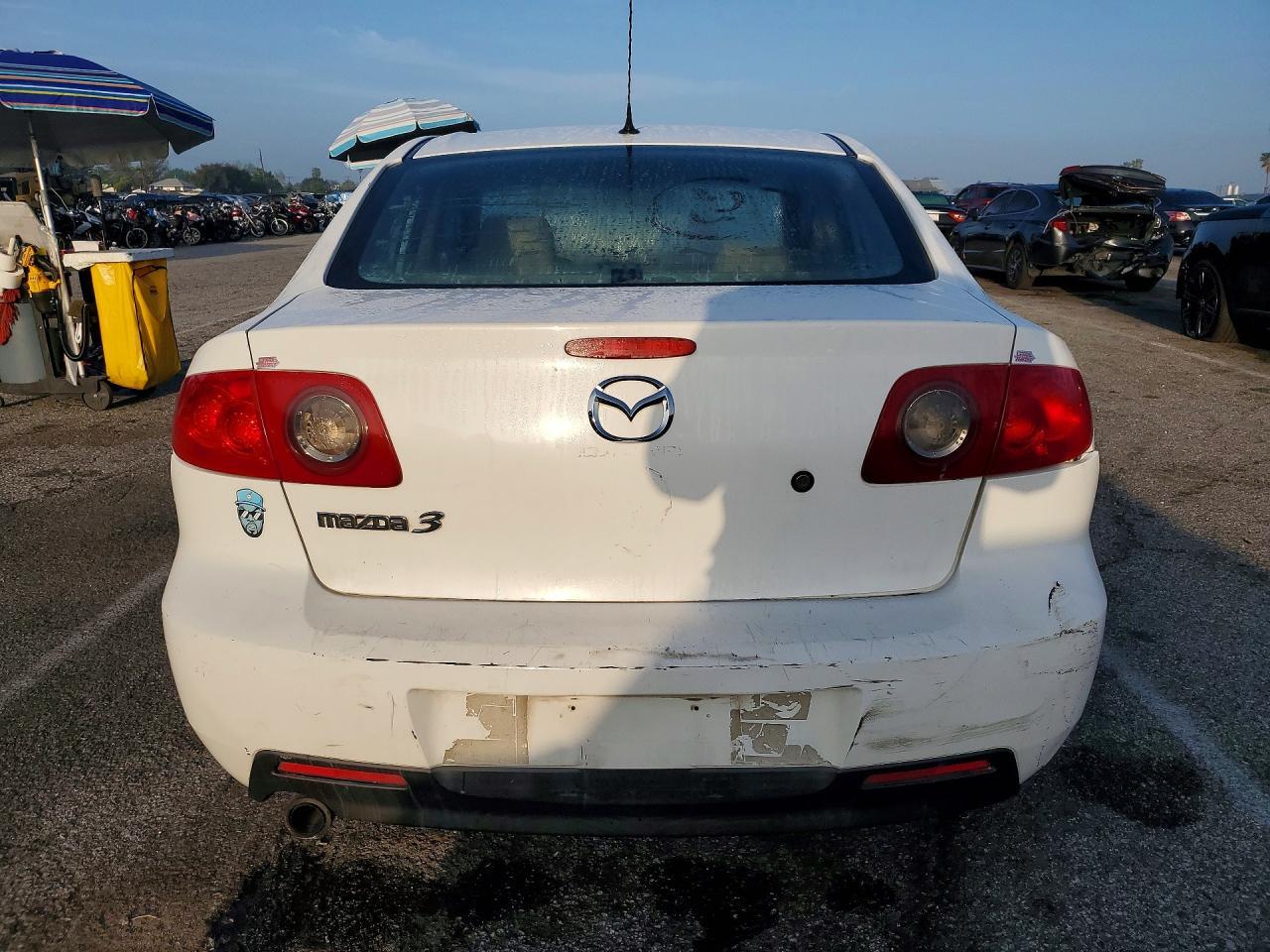 2004 Mazda 3 I - Фото 6