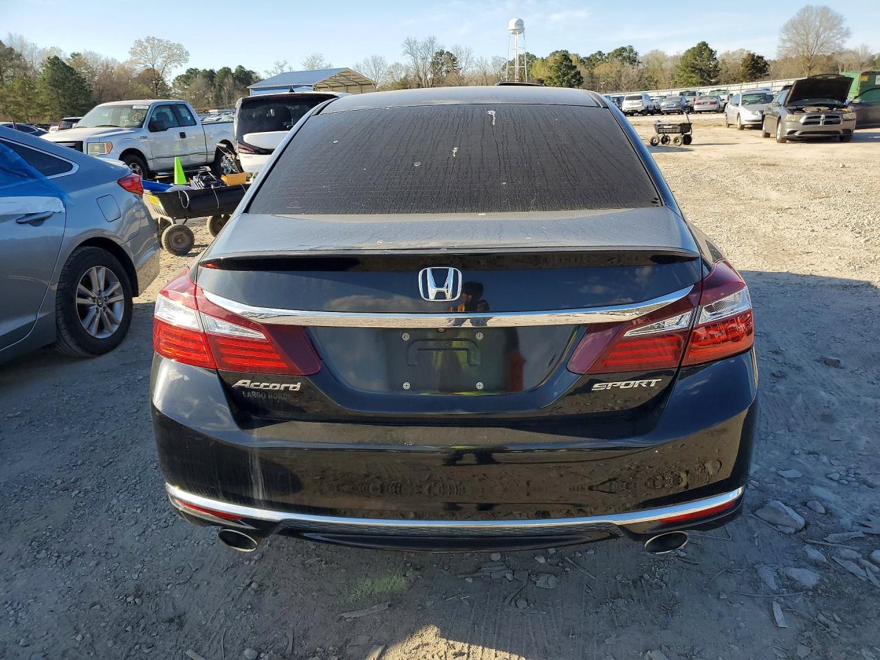 2017 Honda Accord Sport - Image 6