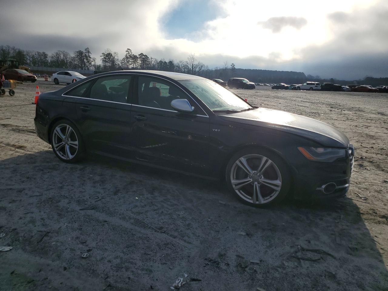 2013 Audi S6 - Image 4