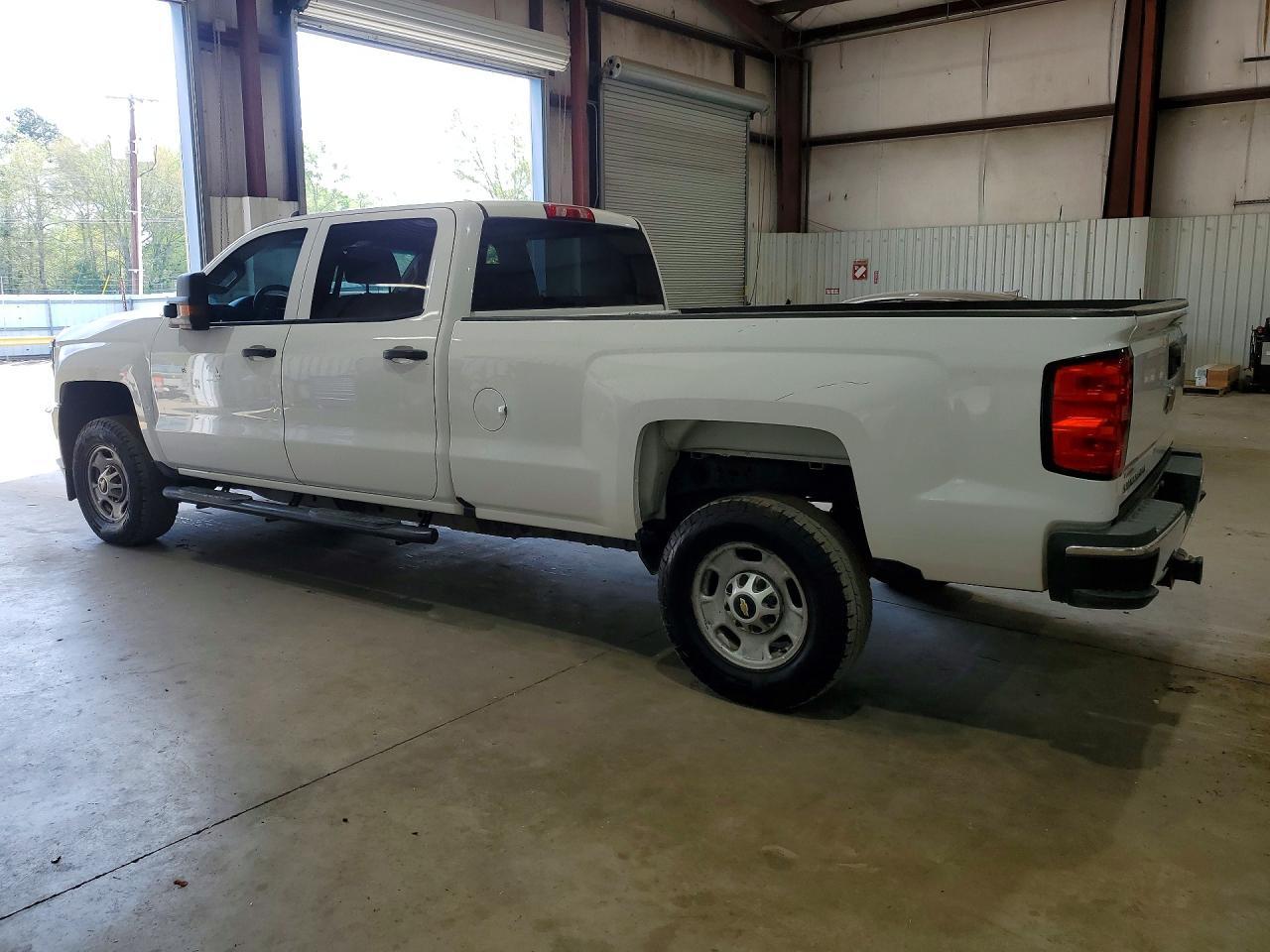 2017 Chevrolet Silverado C2500 Heavy Duty - Фото 2