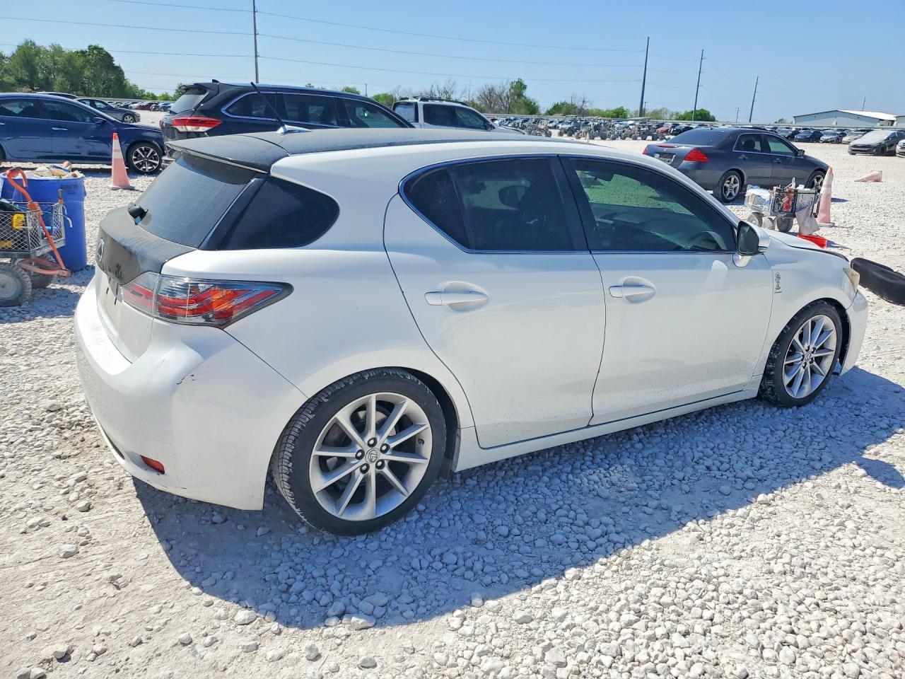 2012 Lexus Ct 200H Premium - Image 3
