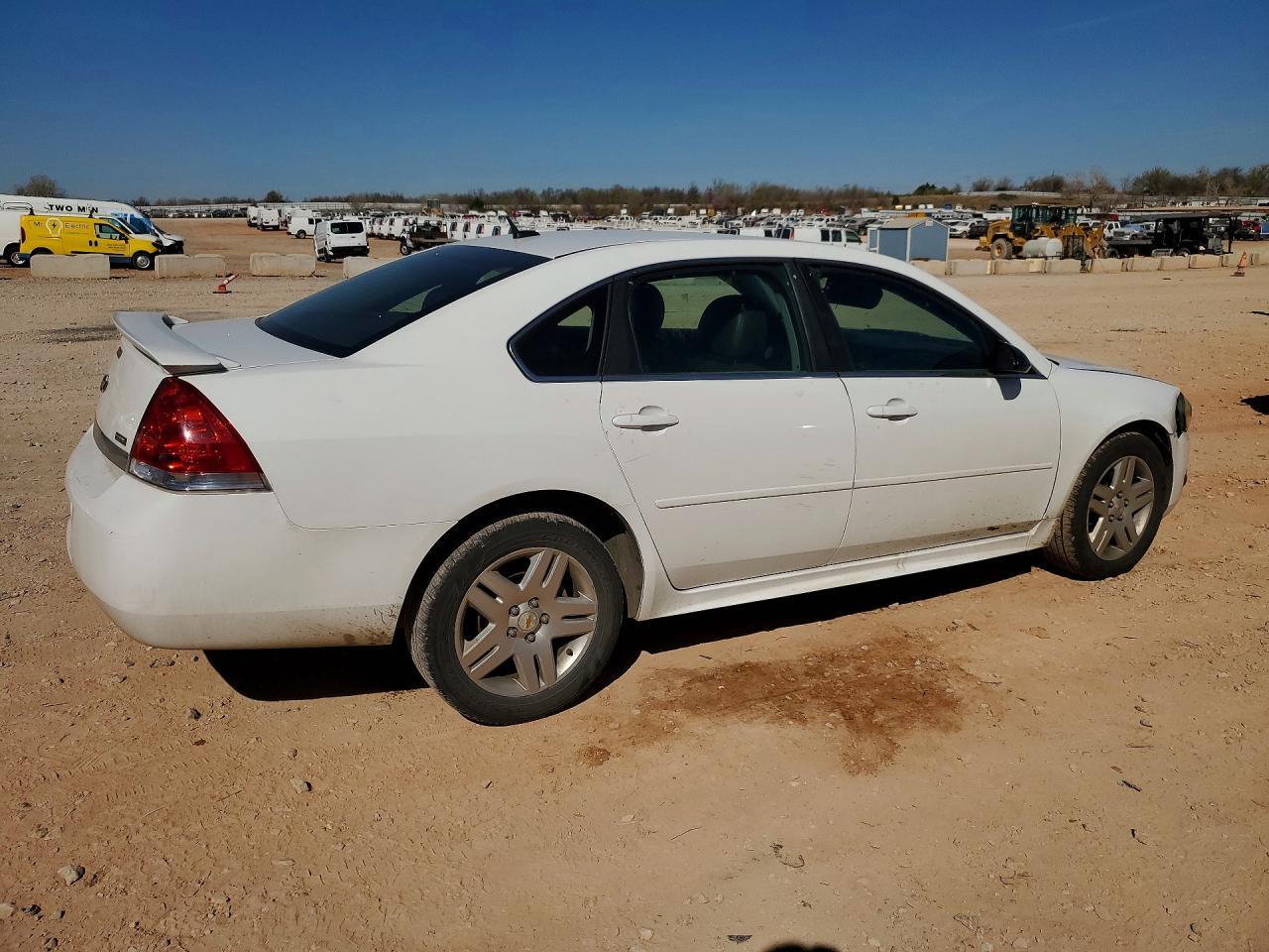 2011 Chevrolet Impala - Image 3