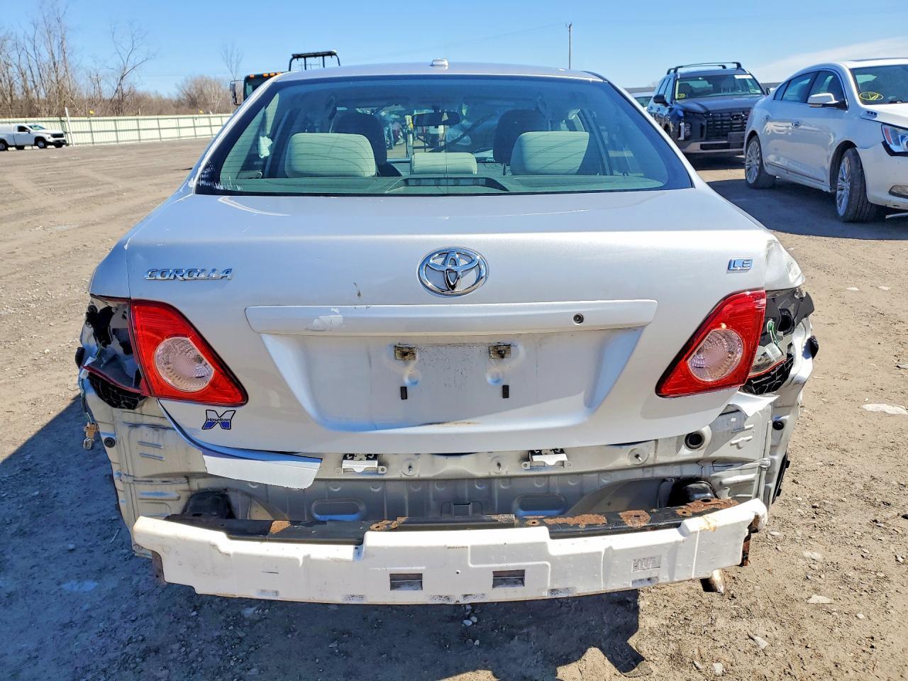 2009 Toyota Corolla Le - Фото 6