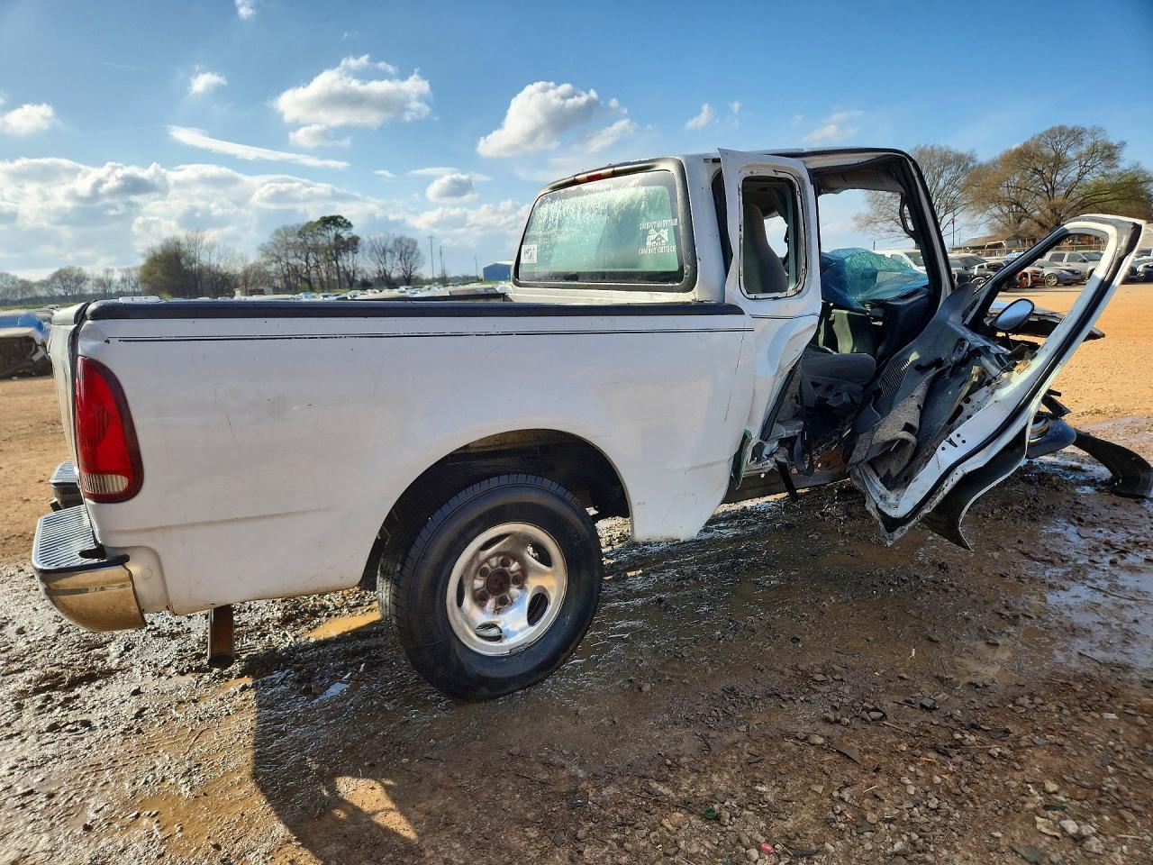 2000 Ford F150 - Image 3