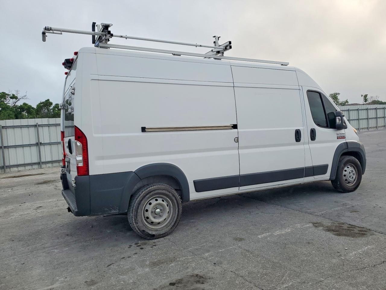 2018 Ram Promaster 2500 Utility / Service Van - Фото 3