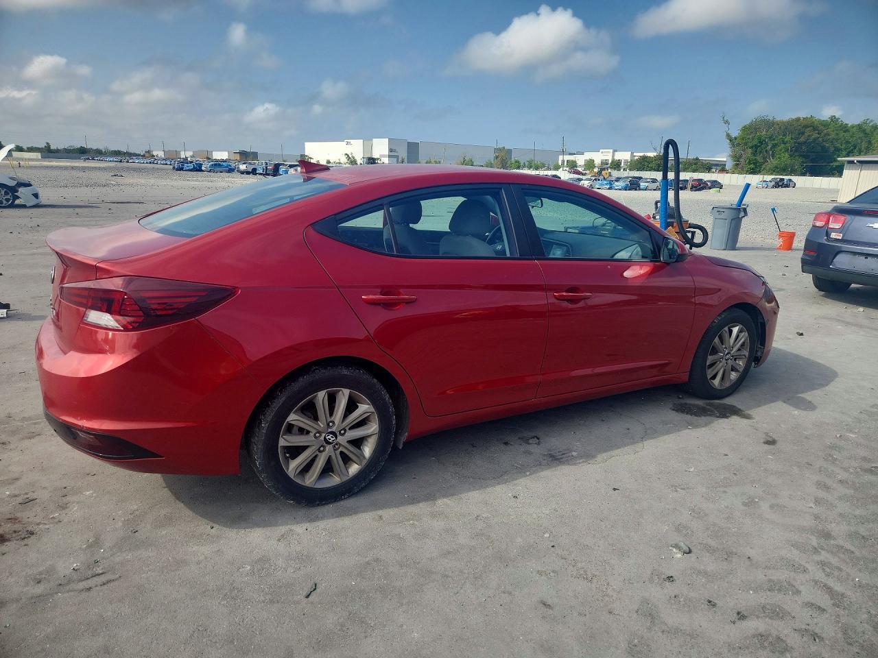 2020 Hyundai Elantra Sel - Фото 3