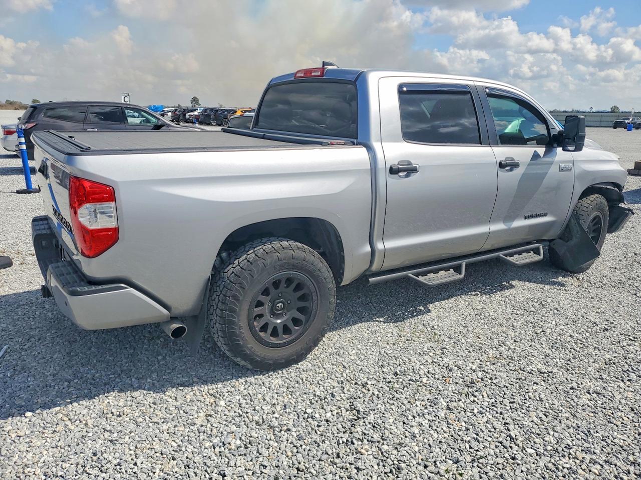 2020 Toyota Tundra Platinum - Фото 3