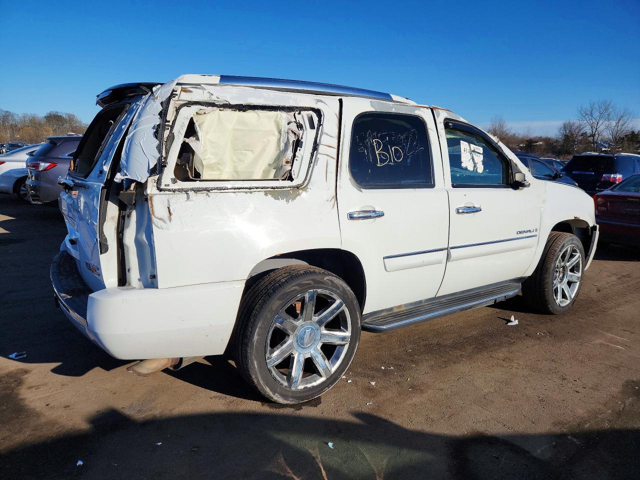 2007 GMC Yukon Denali - Фото 3
