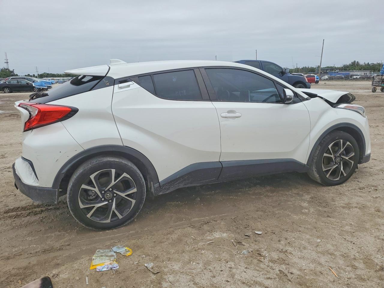 2019 Toyota C-Hr Xle - Фото 3