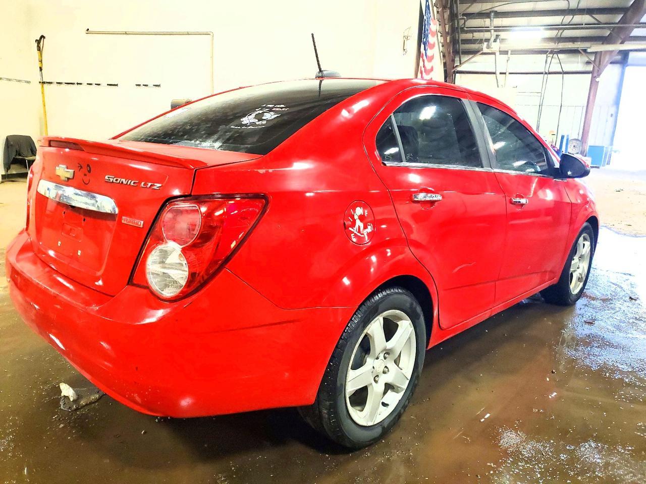 2016 Chevrolet Sonic Ltz - Фото 3