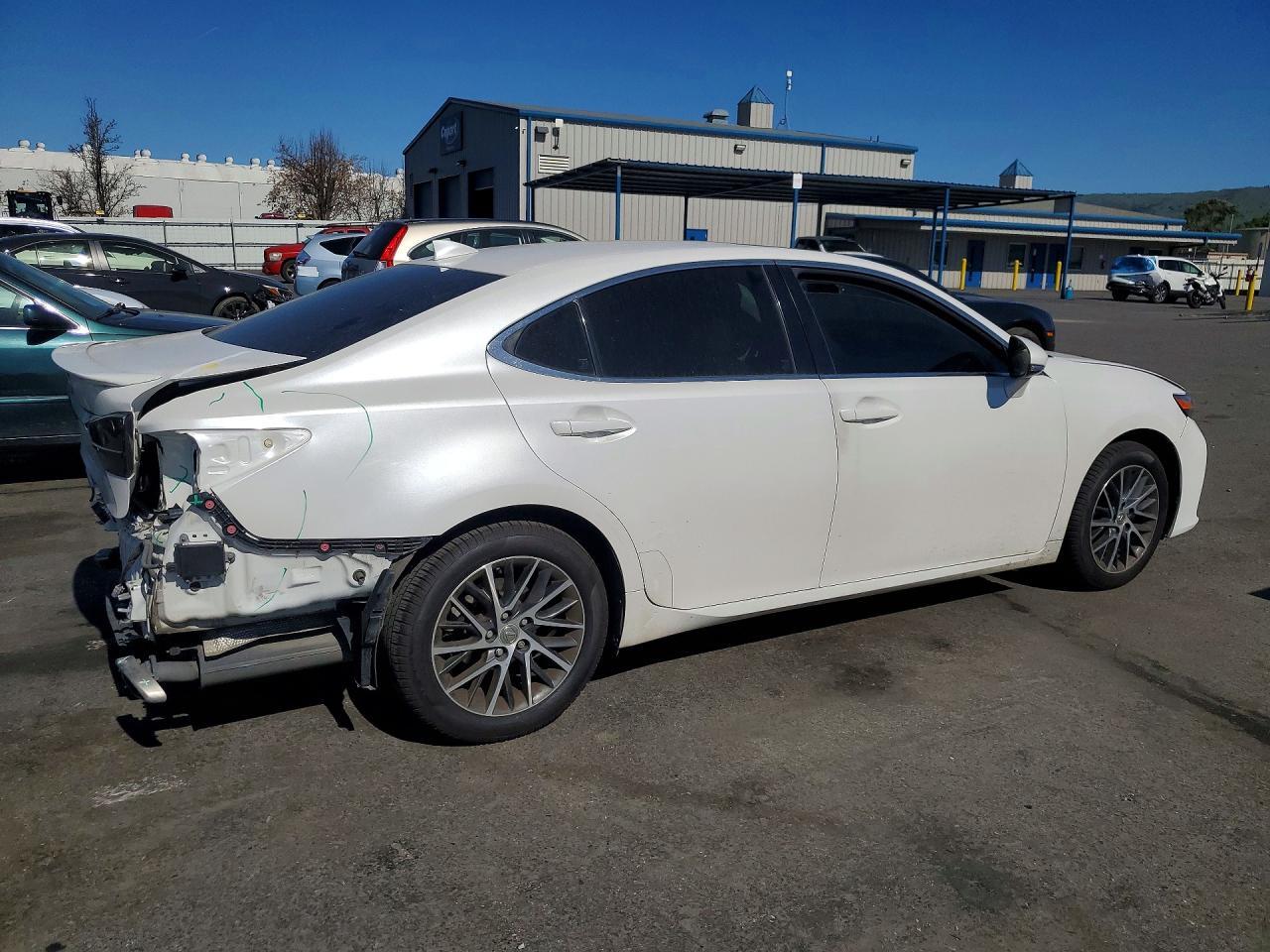 2016 Lexus Es 350 Base - Image 3