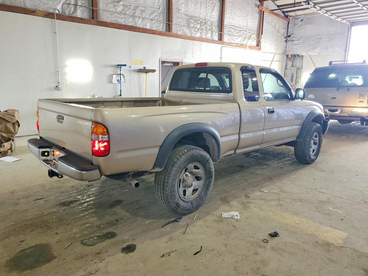 2002 Toyota Tacoma Base - Фото 3
