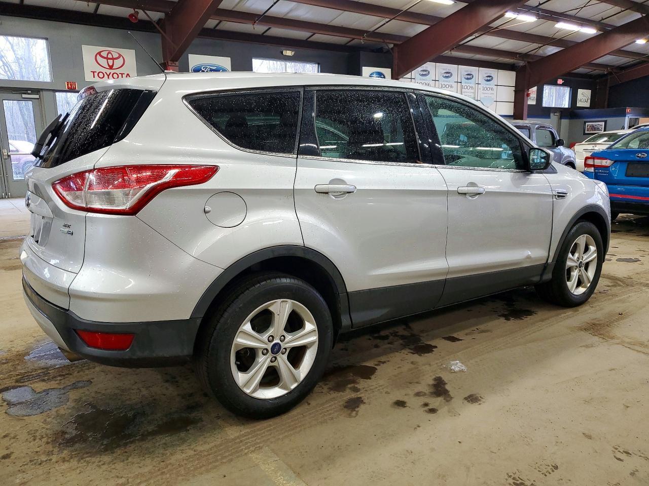 2016 Ford Escape Se - Фото 3