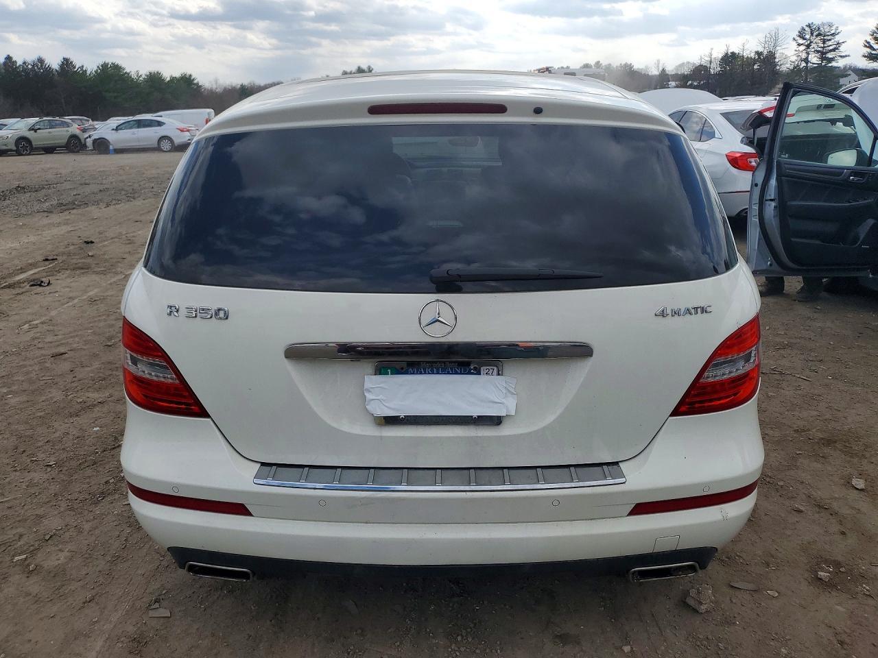 2011 Mercedes-Benz R 350 4Matic - Image 6