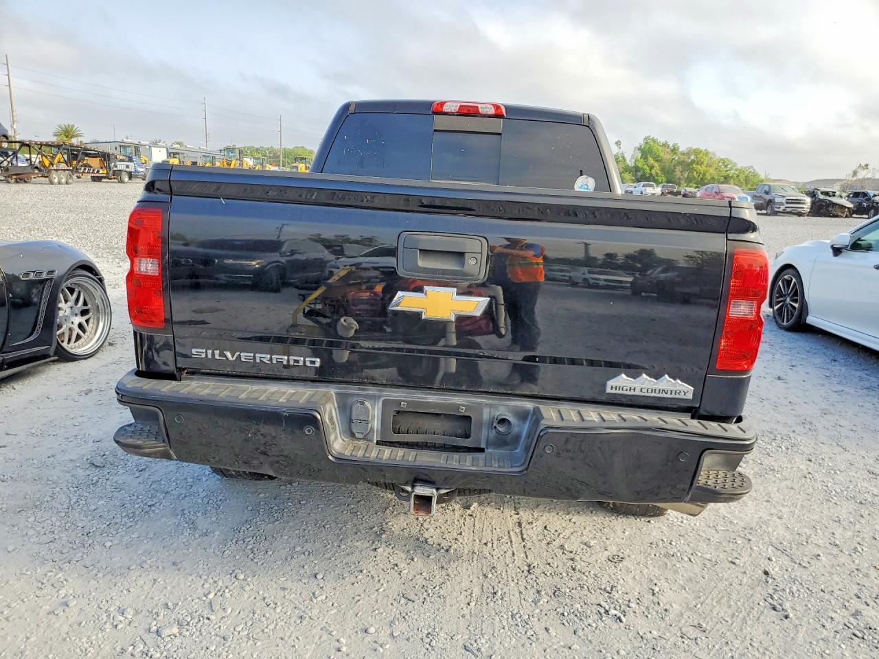 2015 Chevrolet Silverado C1500 High Country - Image 6