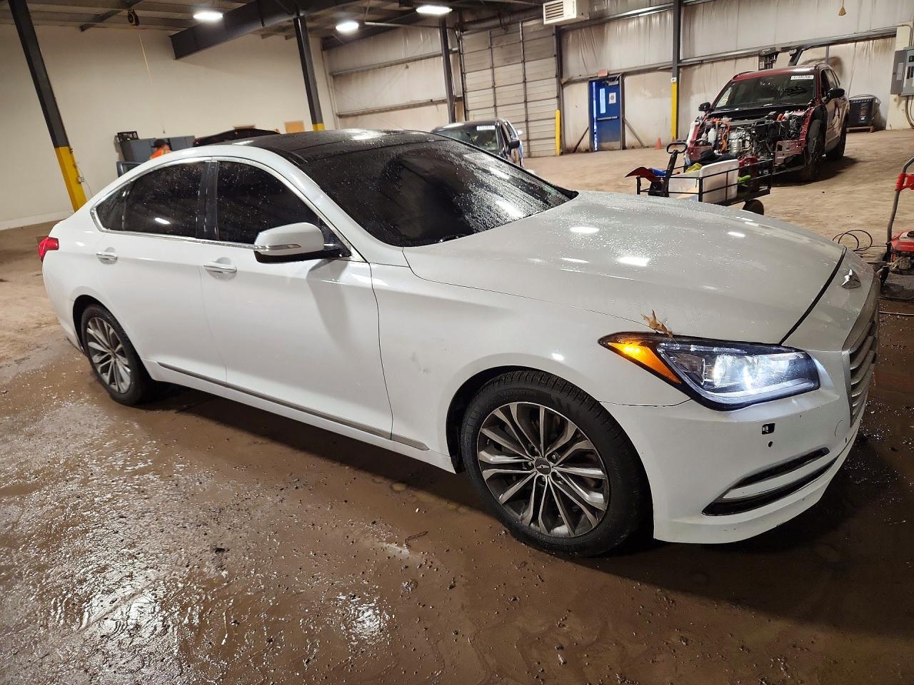 2015 Hyundai Genesis 3.8L - Фото 4