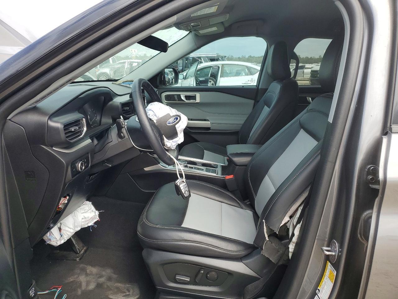 2024 Ford Explorer Xlt - Image 7