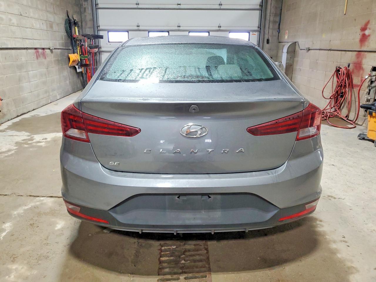 2019 Hyundai Elantra Se - Фото 6