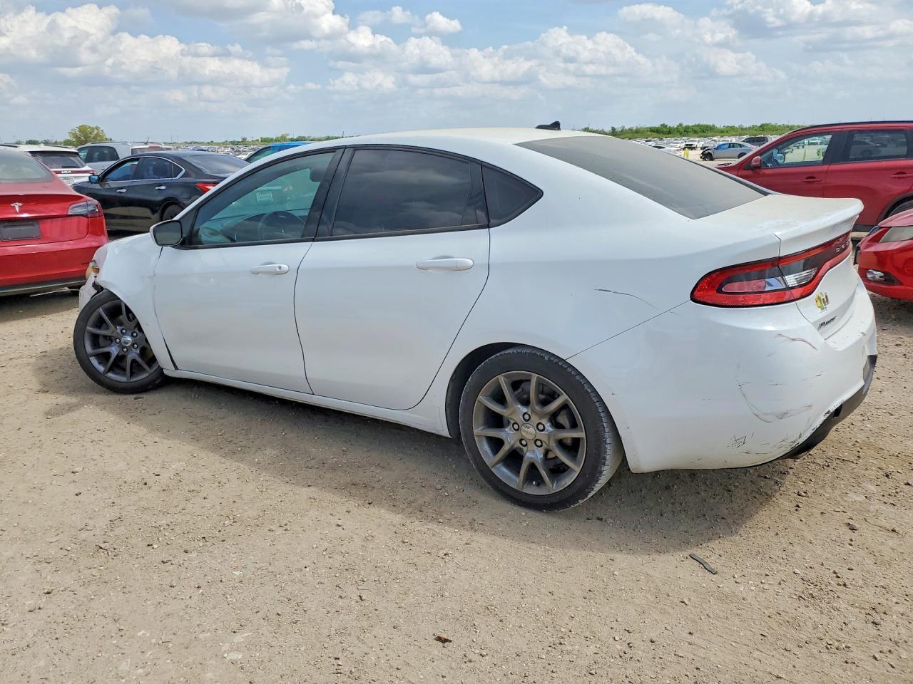 2015 Dodge Dart Sxt - Фото 2