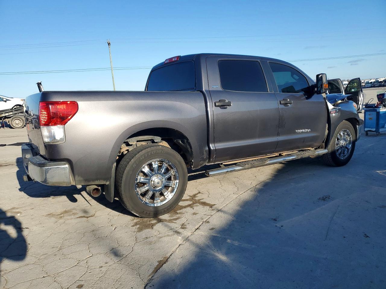 2011 Toyota Tundra Grade - Image 3