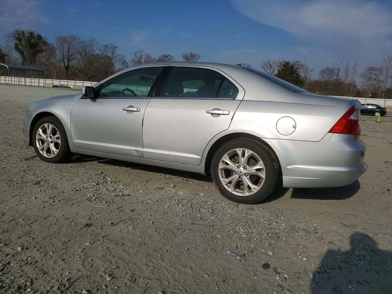 2012 Ford Fusion - Фото 2