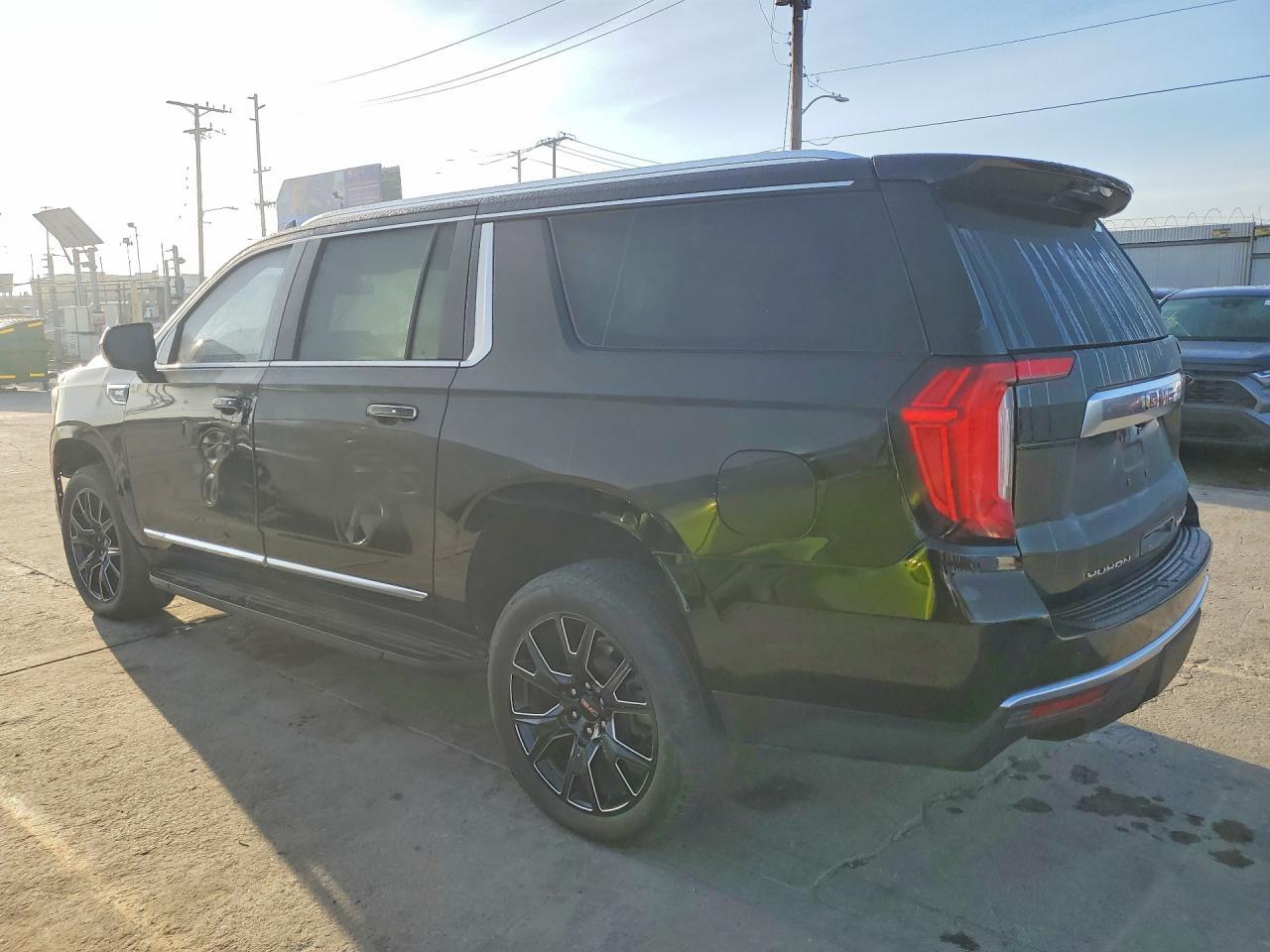 2022 GMC Yukon Xl K1500 Slt - Фото 2