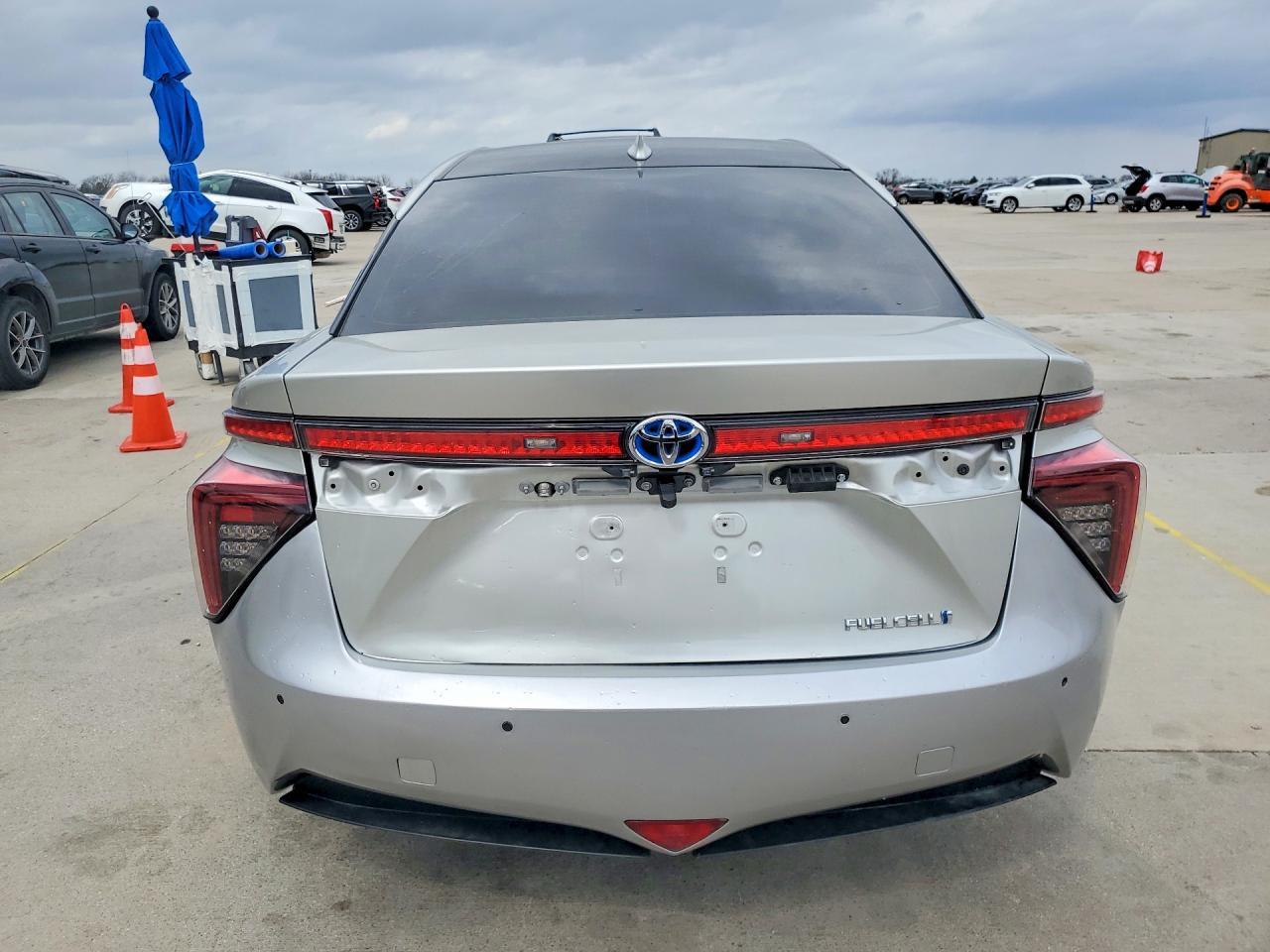 2019 Toyota Mirai Base - Image 6