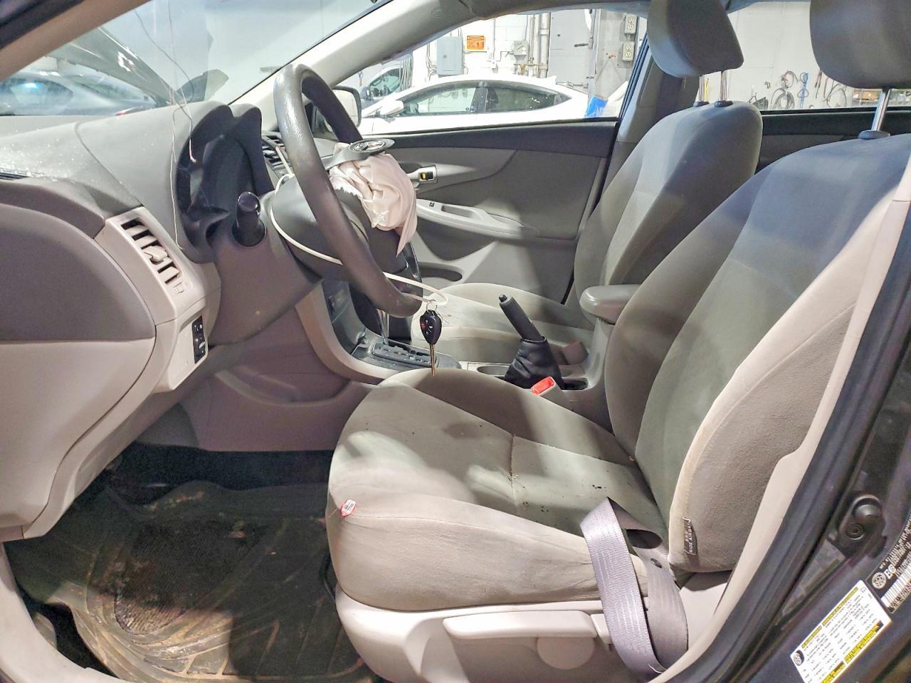 2010 Toyota Corolla Base - Фото 7