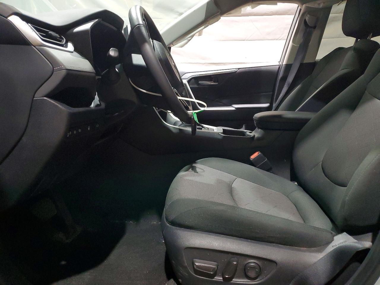 2023 Toyota Rav4 Hybrid Xle - Image 7
